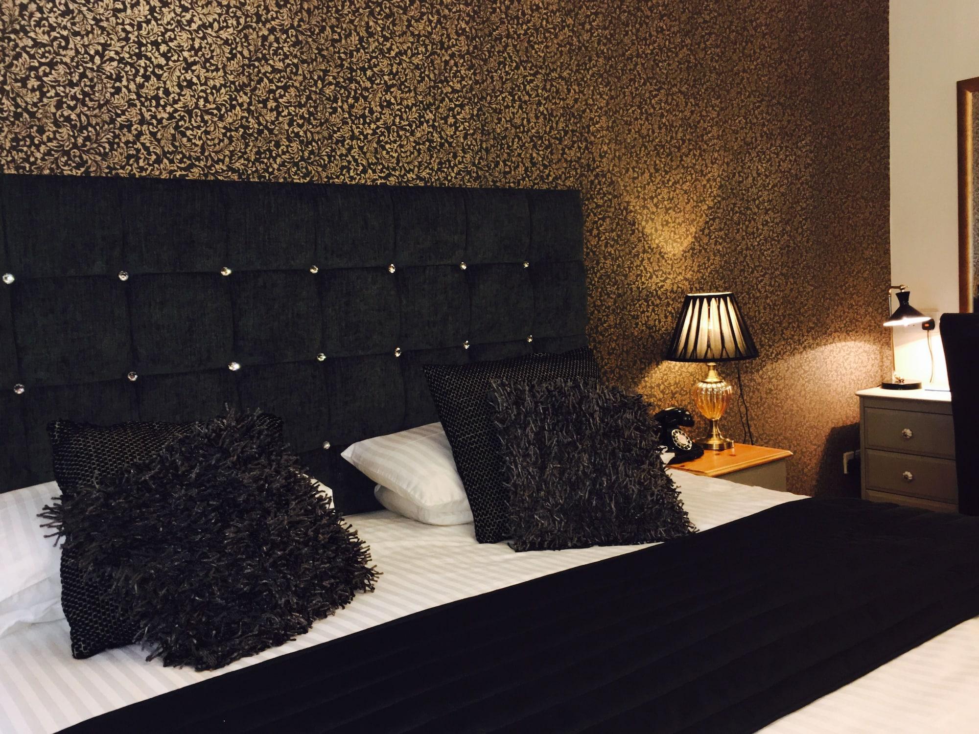 Best Western Compass Inn Tormarton Экстерьер фото