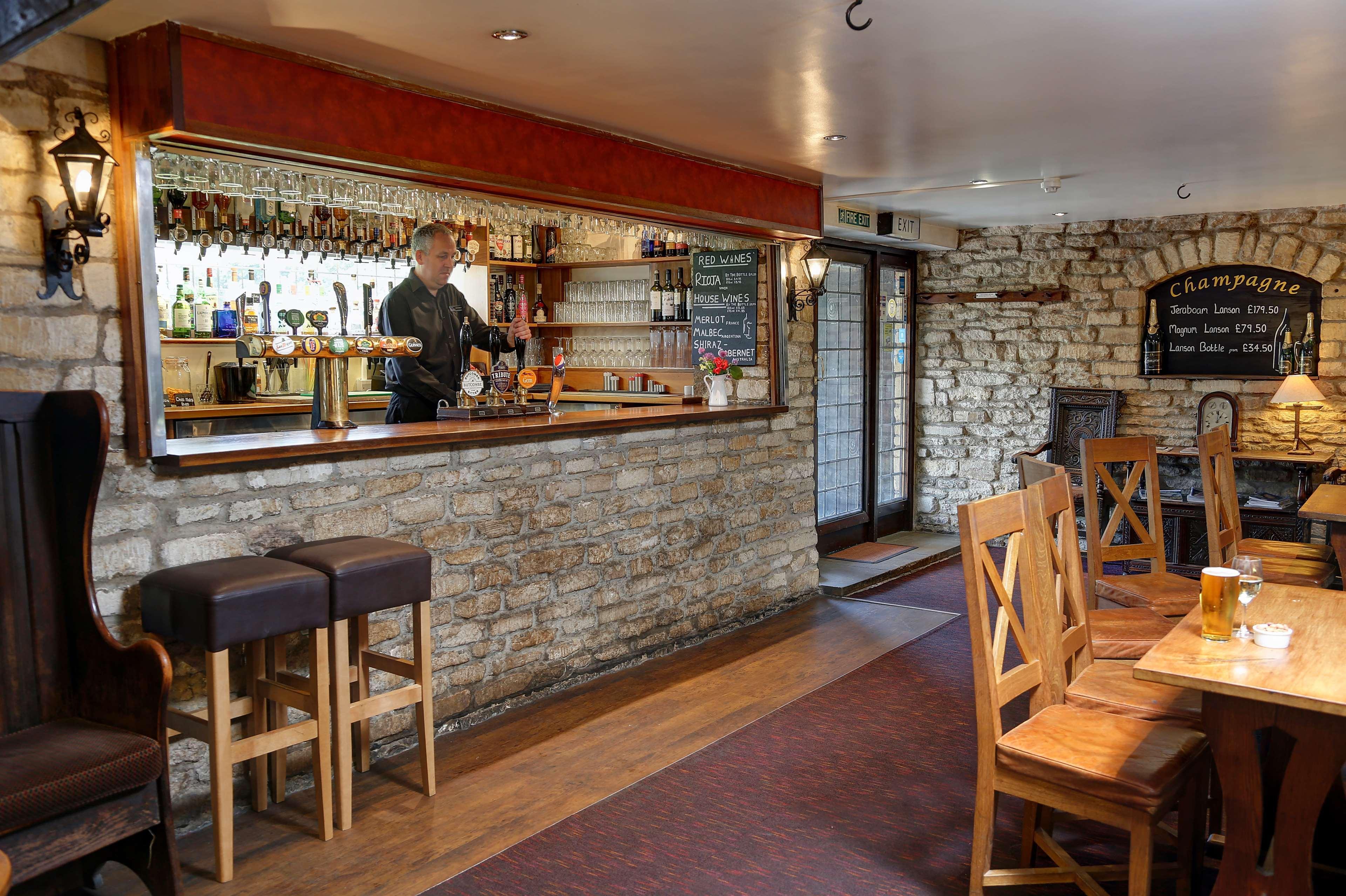 Best Western Compass Inn Tormarton Экстерьер фото