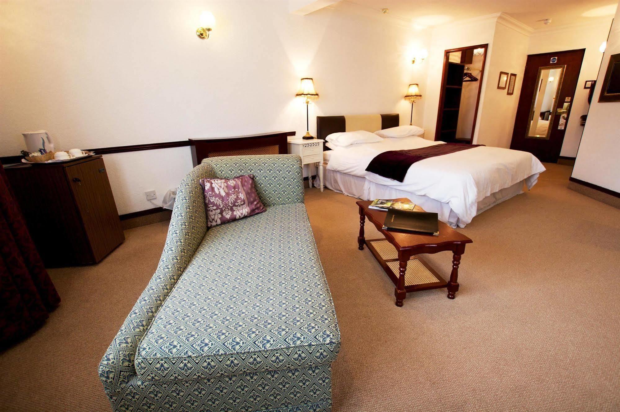 Best Western Compass Inn Tormarton Номер фото