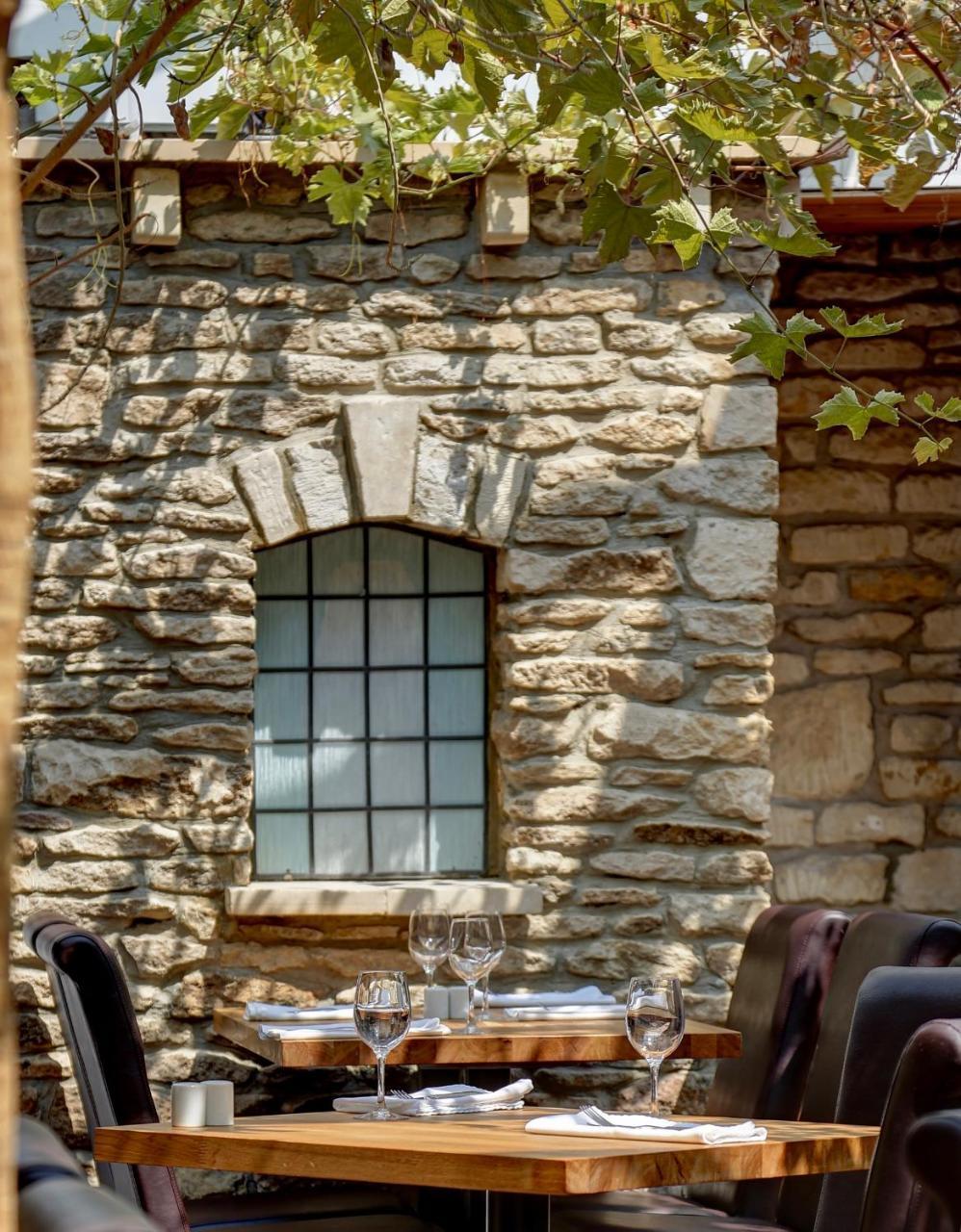 Best Western Compass Inn Tormarton Экстерьер фото
